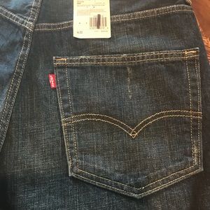Men’s Levi’s shorts . Waist 32 . 569 loose straigh